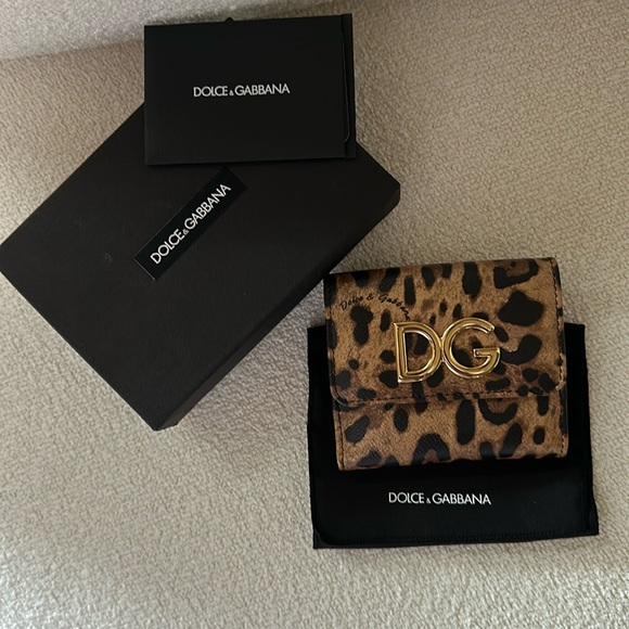 DOLCE & GABBANA Wallet (Brand New, D&G Certificate of Authenticity Included) - Picture 3 of 14